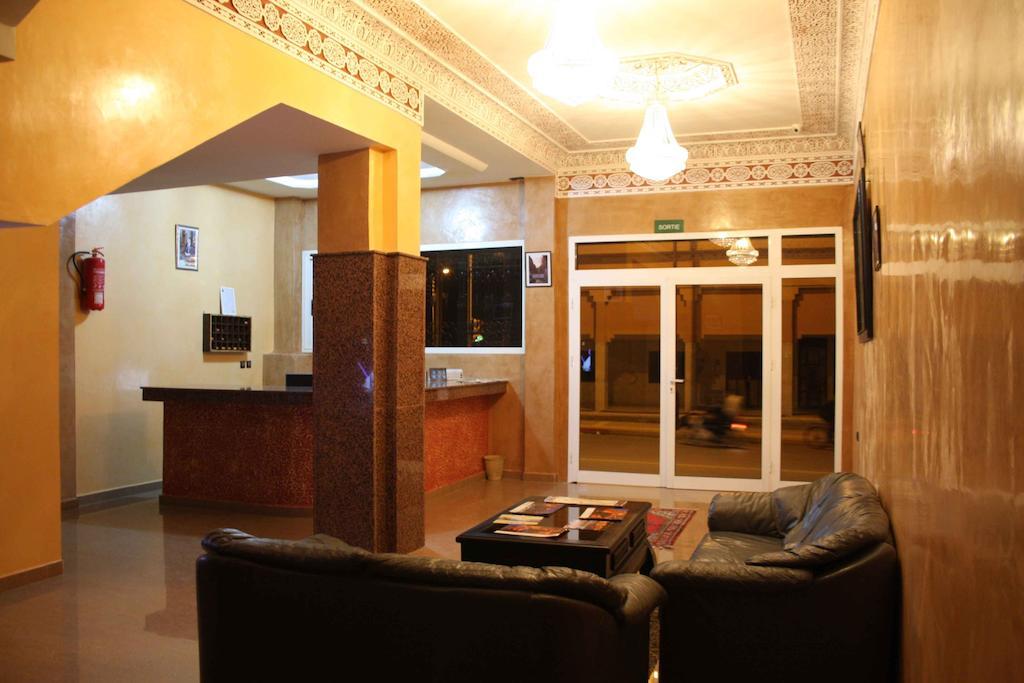 Hotel Amsterdam Варзазат Екстер'єр фото